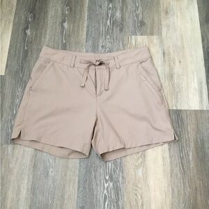 Magellan Outdoors Women's Beige Cargo Shorts